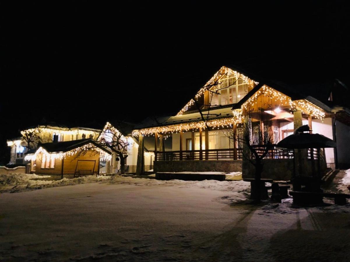 Cottage Familiya Wierchowina Zewnętrze zdjęcie